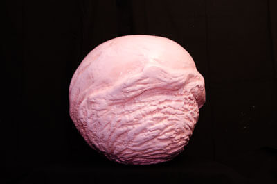 Ficticio de bola de helado de fresa gigante, réplica de bola de helado de fresa gigante, imitación de bola de helado de fresa con caramelo gigante, comida ficticia, imitación de alimentos, alimentos ficticios